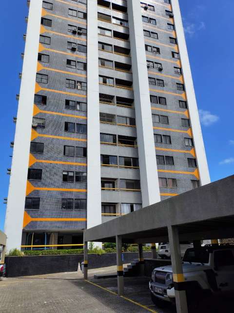 Apartamento com 3 quartos e 1 suíte, 87,00 m² para alugar por R$ 2.600,00 - Cidade Jardim - Salvador/BA