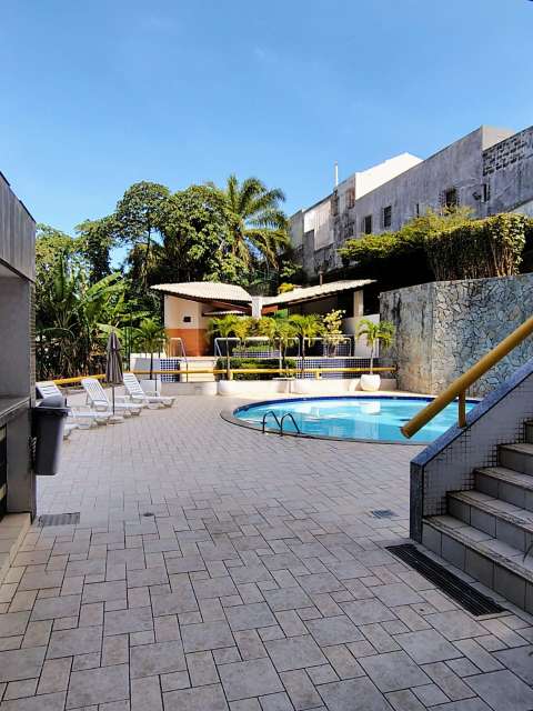 Apartamento com 3 quartos e 1 suíte, 87,00 m² para alugar por R$ 2.600,00 - Cidade Jardim - Salvador/BA