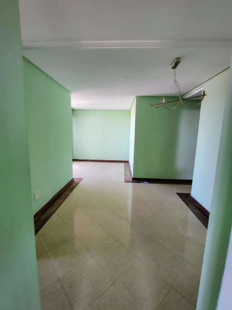 Apartamento com 3 quartos e 1 suíte, 87,00 m² para alugar por R$ 2.600,00 - Cidade Jardim - Salvador/BA