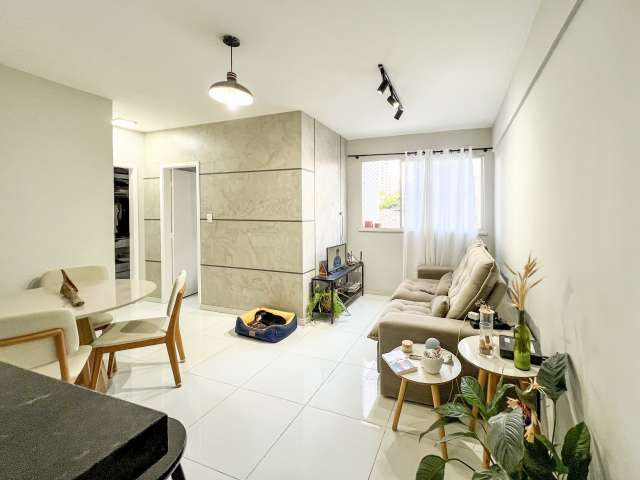 Apartamento no Imbuí com 2 quartos e 1 suíte, 69m² à venda por R$ 375.000,00