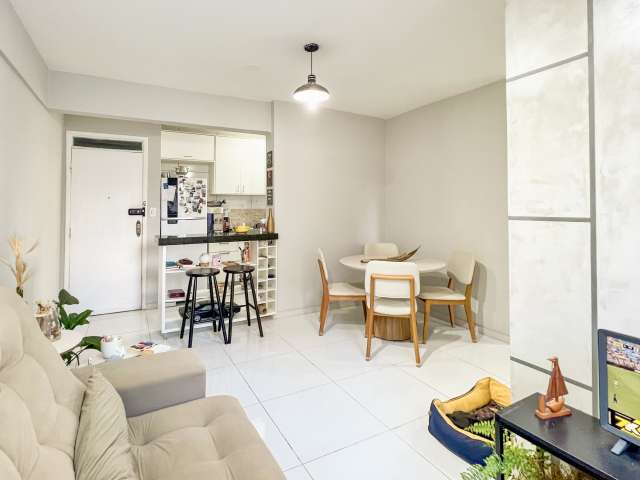 Apartamento no Imbuí com 2 quartos e 1 suíte, 69m² à venda por R$ 375.000,00