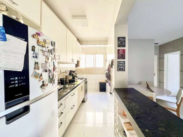 Apartamento no Imbuí com 2 quartos e 1 suíte, 69m² à venda por R$ 375.000,00