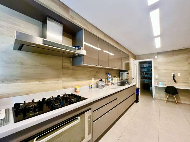 Apartamento no Morro Ipiranga PORTEIRA FECHADA com 4 suítes, 330m² à venda por R$ 5.800.000,00