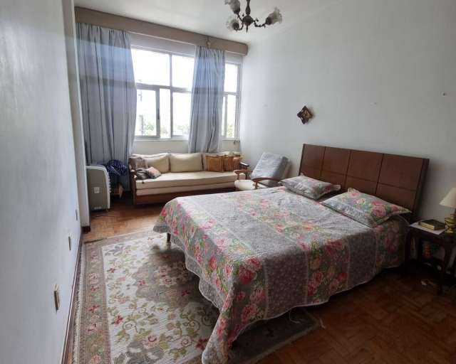 Apartamento no Corredor da Vitória com 4 quartos e 1 suíte, 250m² à venda por R$ 1.700.000,00