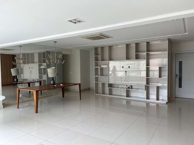 Apartamento no Corredor da Vitória com 4 suítes, 181m² à venda por R$ 2.900.000,00