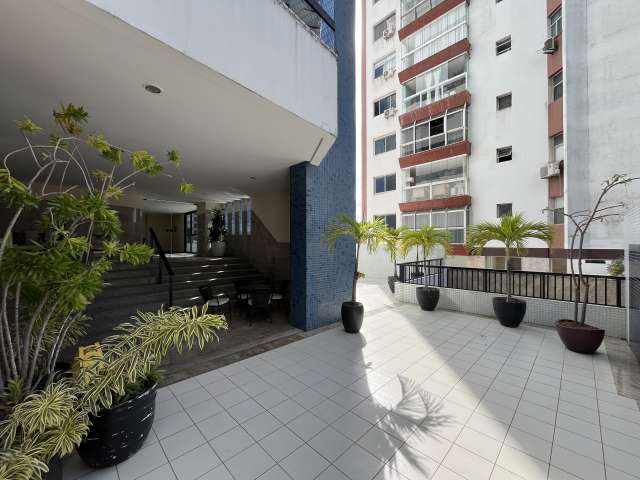 Apartamento na Ondina com 1 quarto, 49m² à venda por R$ 450.000,00