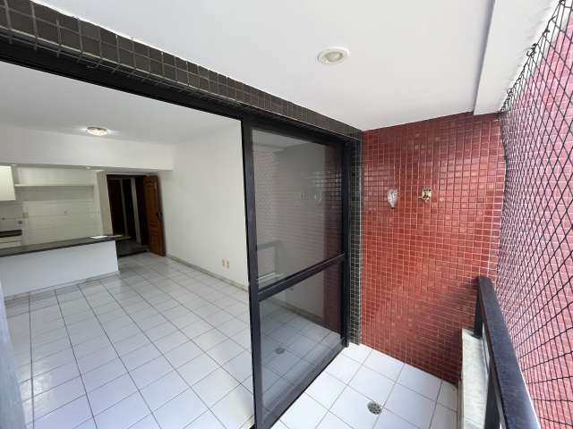 Apartamento na Ondina com 1 quarto, 49m² à venda por R$ 450.000,00