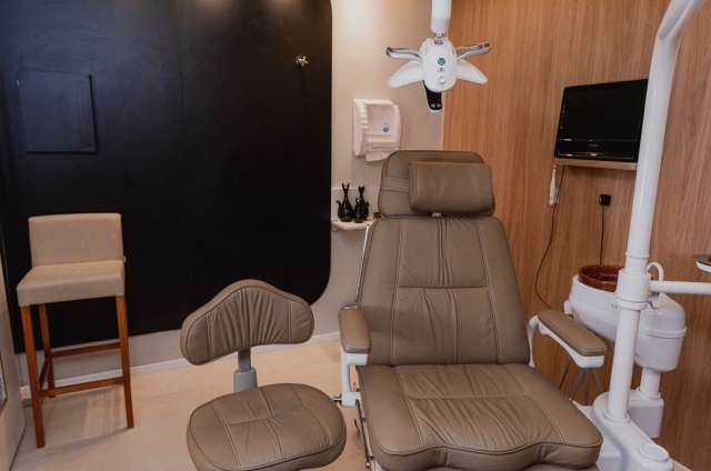 Sala com 15 m² para alugar por R$ 3.300,00 no Alpha Medical Center - Alphaville - Salvador/BA