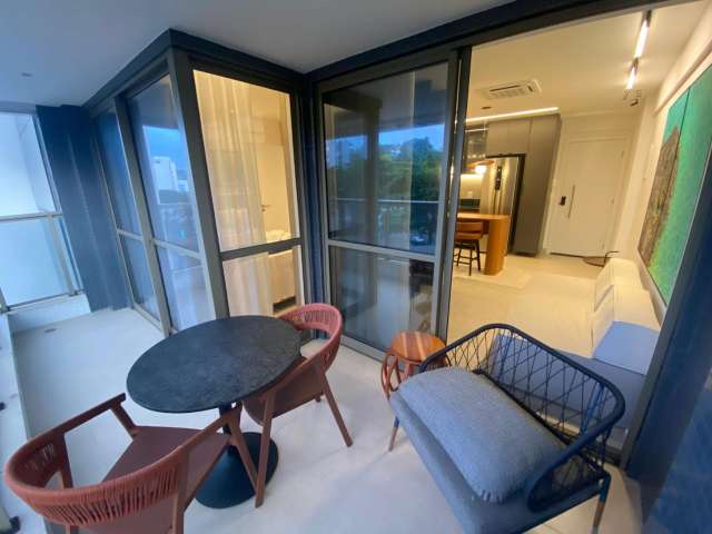 Apartamento na Ondina PORTEIRA FECHADA com 2 quartos e 1 suíte, 59m² à venda por R$ 1.430.000,00