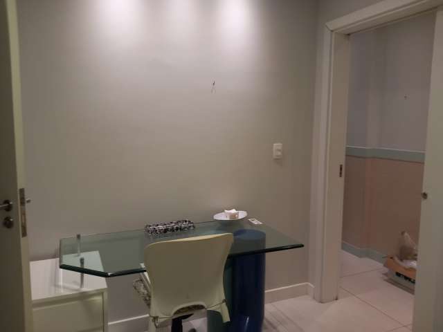 Sala  PORTEIRA FECHADA na Garibaldi com 59m² à venda por R$ 365.000,00