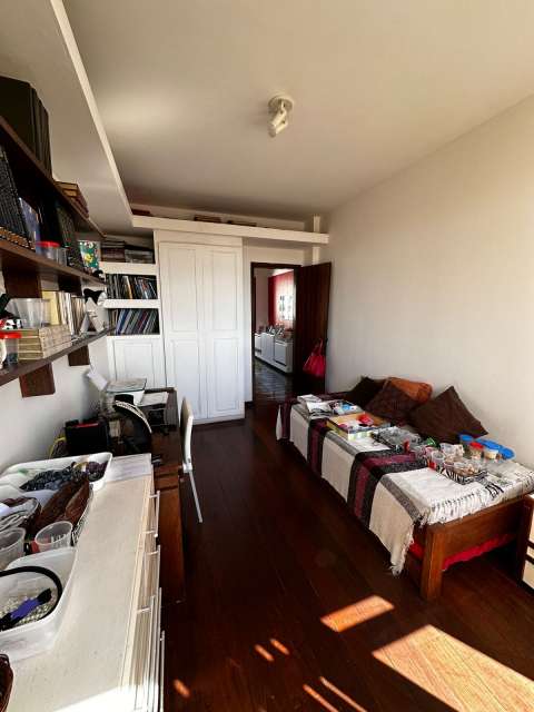 Apartamento com 4 quartos e 2 suítes, 194,00 m² para alugar por R$ 4.600,00