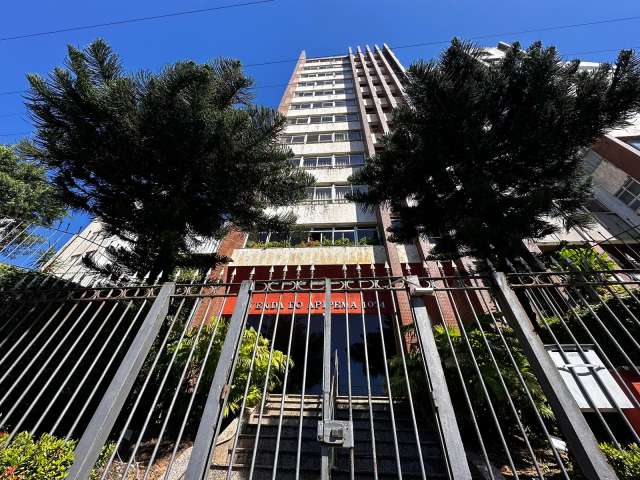 Apartamento com 4 quartos e 2 suítes, 194,00 m² para alugar por R$ 4.600,00