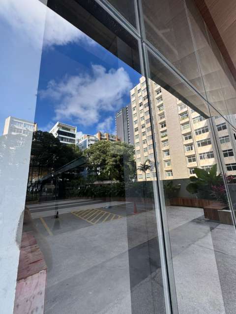 Loja com 300,00 m² para alugar por R$ 35.000,00 - Salvador/BA  