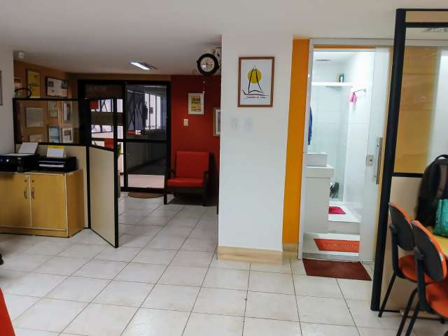 Loja na Barra com 75m², 1 vaga de garagem, à venda por R$ 750.000,00