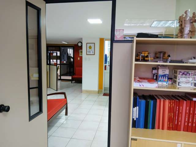 Loja na Barra com 75m², 1 vaga de garagem, à venda por R$ 750.000,00