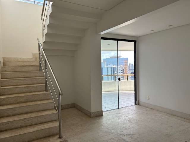 Cobertura no Alto do parque com 4 quartos sendo 4 suítes, 803m² à venda por R$ 4.400.000,00