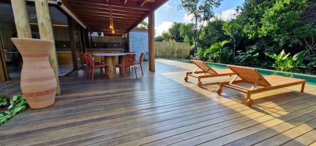 Casa em Praia do Forte com 5 quartos sendo 5 suítes, 387m² à venda por R$ 4.900.000,00