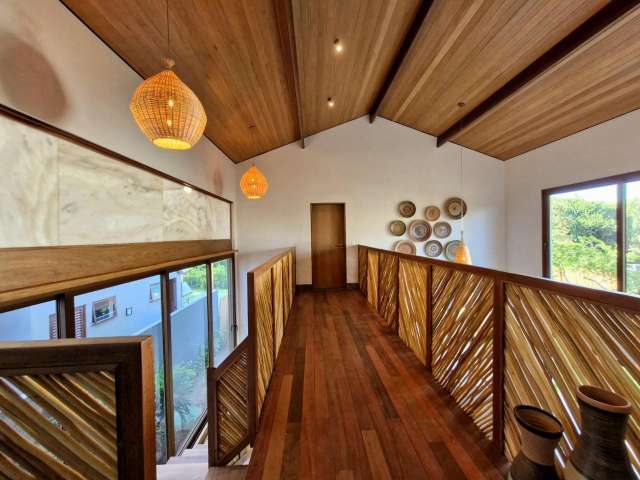 Casa em Praia do Forte com 5 quartos sendo 5 suítes, 387m² à venda por R$ 4.900.000,00