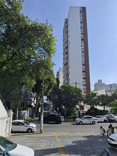Apartamento na Graça com 1 quarto, 46m², 1 vaga de garagem, à venda por R$ 380.000,00