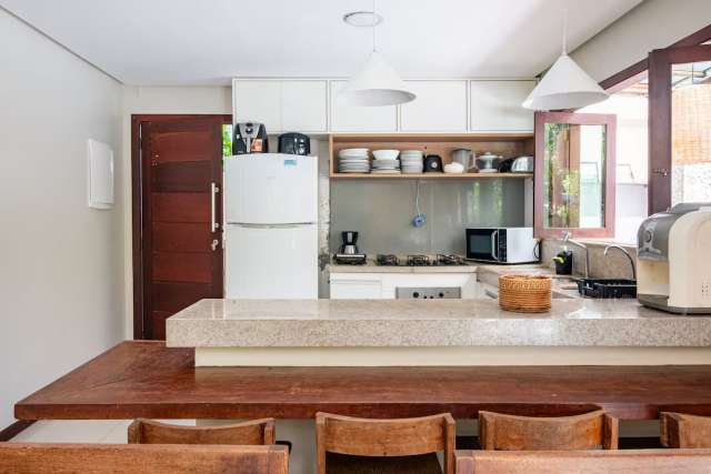 Casa em Açu da Torre com 4 suítes, 358m² à venda por R$ 900.000,00