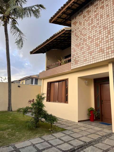 Casa com 4 quartos e 4 suítes, 576,00 m² para alugar por R$ 9.000,00 - Vilas do Atântico - Lauro de Freitas/BA  
