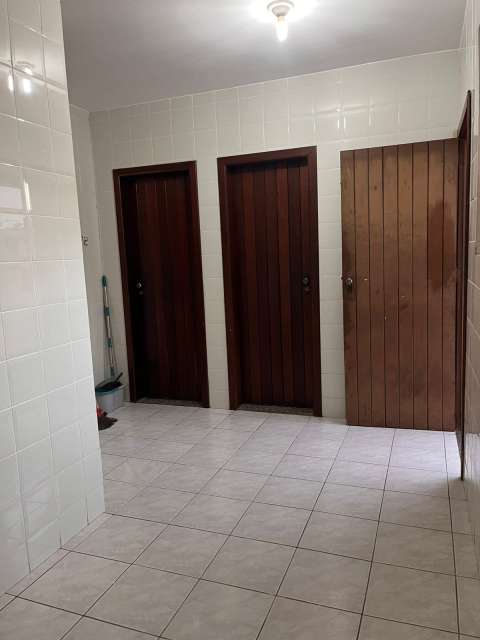 Casa com 4 quartos e 4 suítes, 576,00 m² para alugar por R$ 9.000,00 - Vilas do Atântico - Lauro de Freitas/BA  