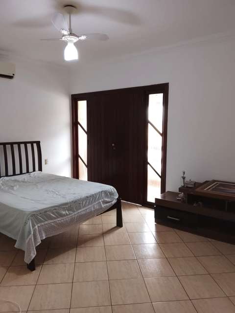 Casa com 4 quartos e 4 suítes, 576,00 m² para alugar por R$ 9.000,00 - Vilas do Atântico - Lauro de Freitas/BA  