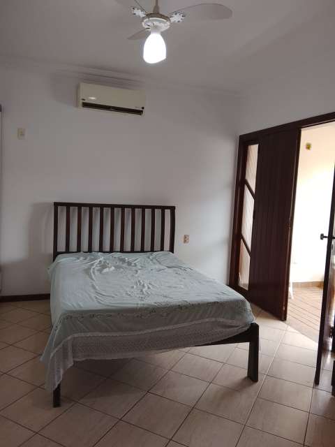 Casa com 4 quartos e 4 suítes, 576,00 m² para alugar por R$ 9.000,00 - Vilas do Atântico - Lauro de Freitas/BA  