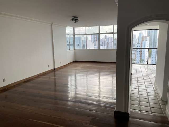 Apartamento na Graça com 3 quartos sendo 1 suíte, 191m² à venda por R$ 1.100.000,00