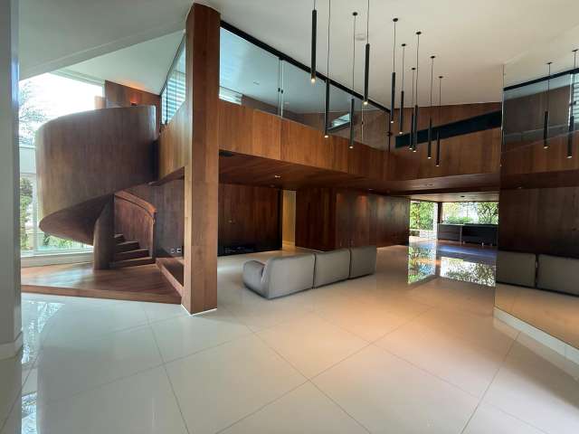 Casa no Encontro das Águas com 4 suítes, 382m² à venda por R$ 8.800.000,00