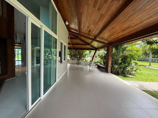 Casa no Encontro das Águas com 4 suítes, 382m² à venda por R$ 8.800.000,00