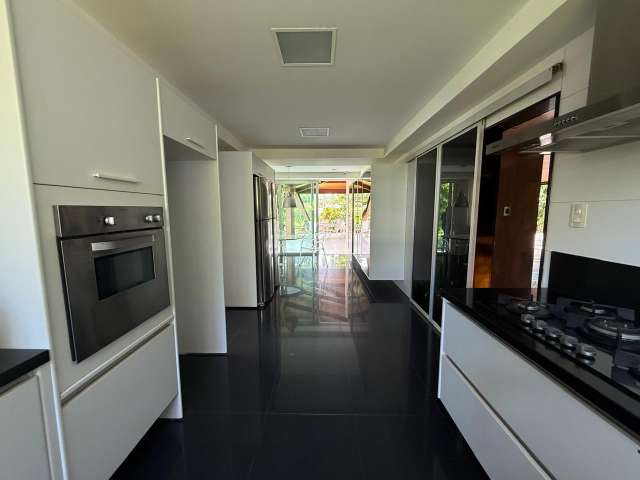 Casa no Encontro das Águas com 4 suítes, 382m² à venda por R$ 8.800.000,00