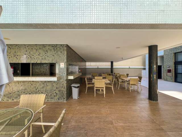 Apartamento na Graça PORTEIRA FECHADA com 3 quartos sendo 2 suítes, 108m² à venda por R$ 1.850.000,00