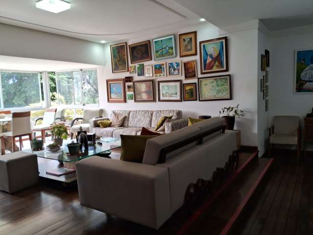 Apartamento na Federação com 4 quartos sendo 2 suítes, 176m² à venda por R$ 900.000,00