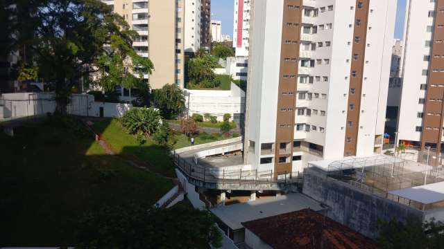 Apartamento em Chame-Chame com 3 quartos, 80m² à venda por R$ 570.000,00