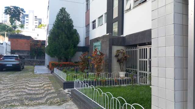 Apartamento em Chame-Chame com 3 quartos, 80m² à venda por R$ 570.000,00