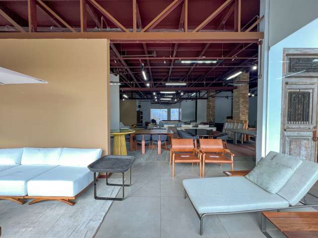 Loja com 697m² para alugar por R$ 40.000,00 - Caminho das Árvores, Salvador/BA  