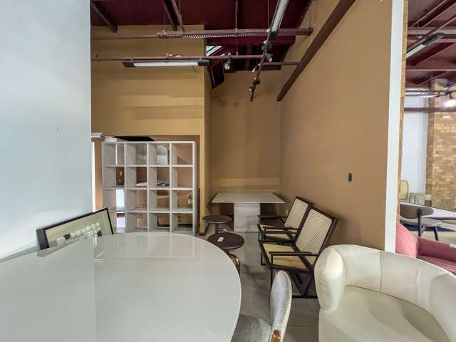 Loja com 697m² para alugar por R$ 40.000,00 - Caminho das Árvores, Salvador/BA  