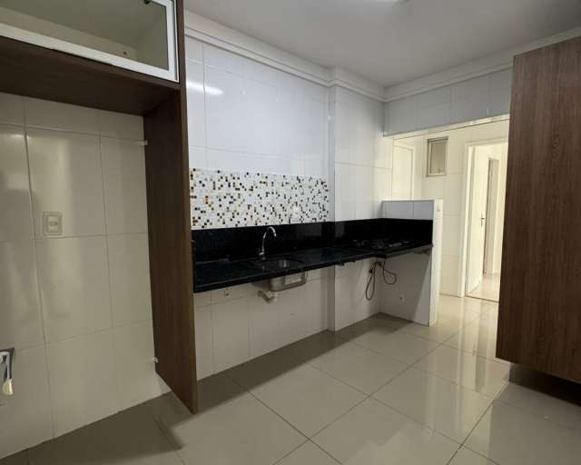 Apartamento no Caminho das Árvores com 3 quartos sendo 1 suíte, 123m² à venda por R$ 799.000,00